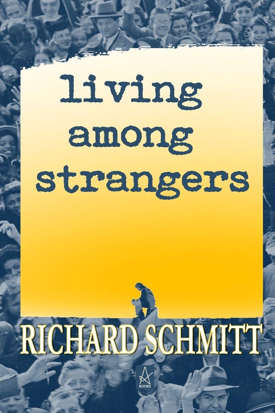 Vorderes Coverbild Living Among Strangers
