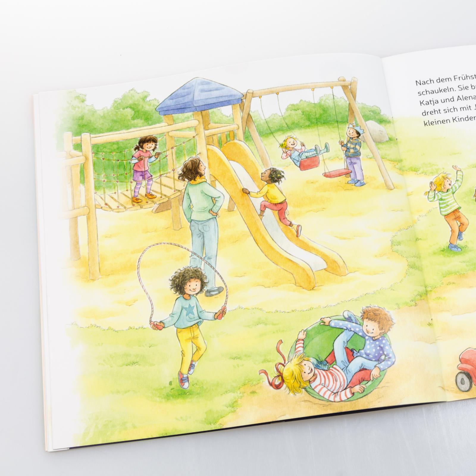 Beispielinhalt (Bild) LESEMAUS 9: Conni kommt in den Kindergarten (Neuausgabe)