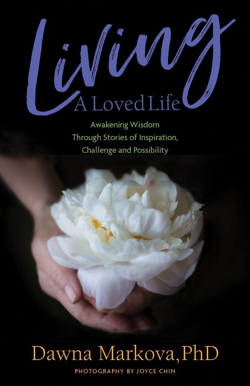 Vorderes Coverbild Living a Loved Life