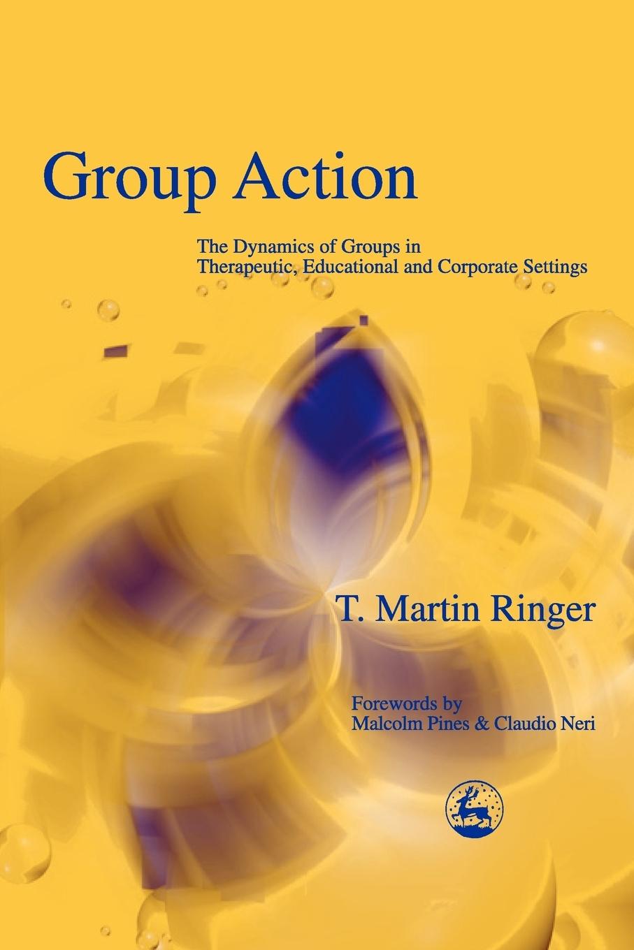 Vorderes Coverbild Group Action