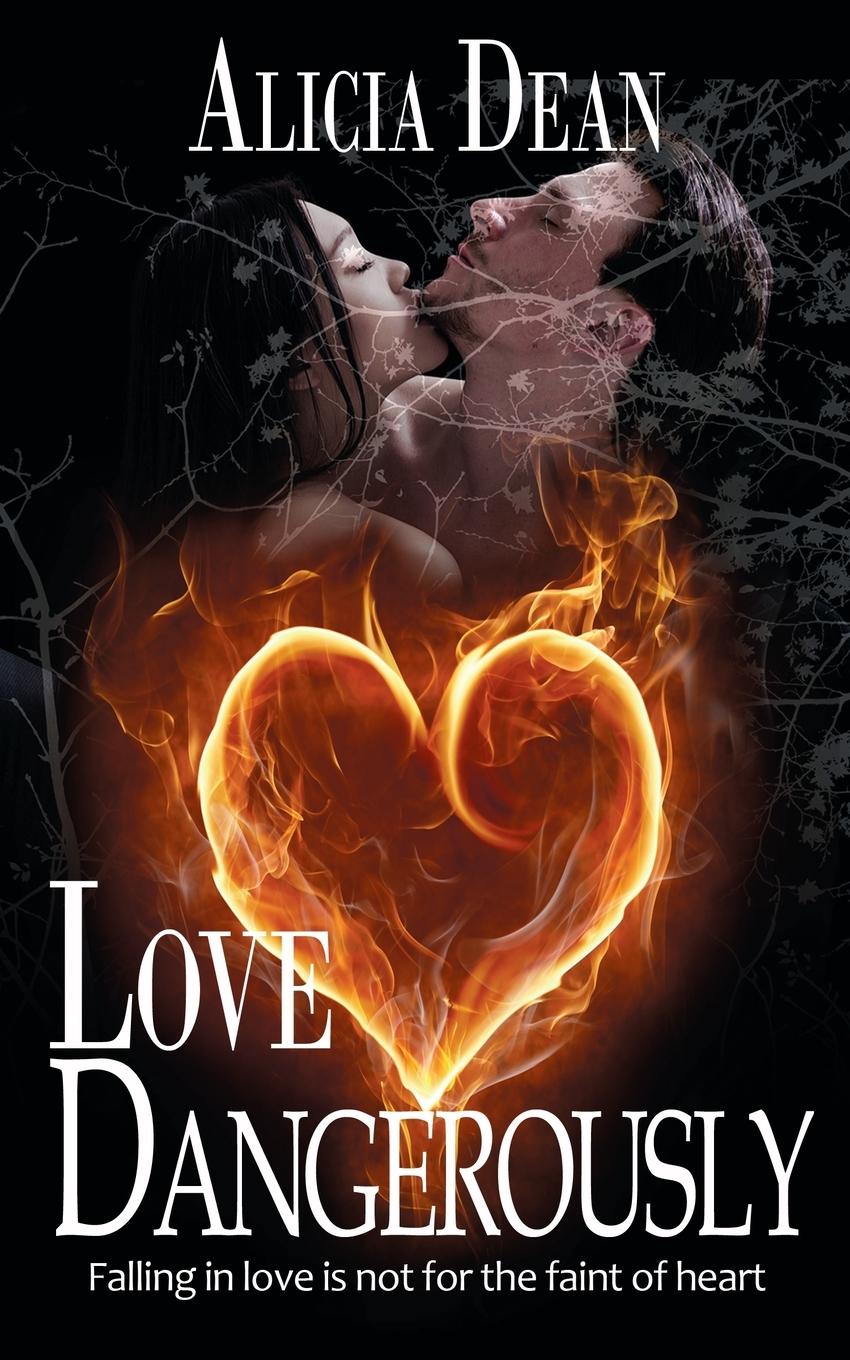 Vorderes Coverbild Love Dangerously