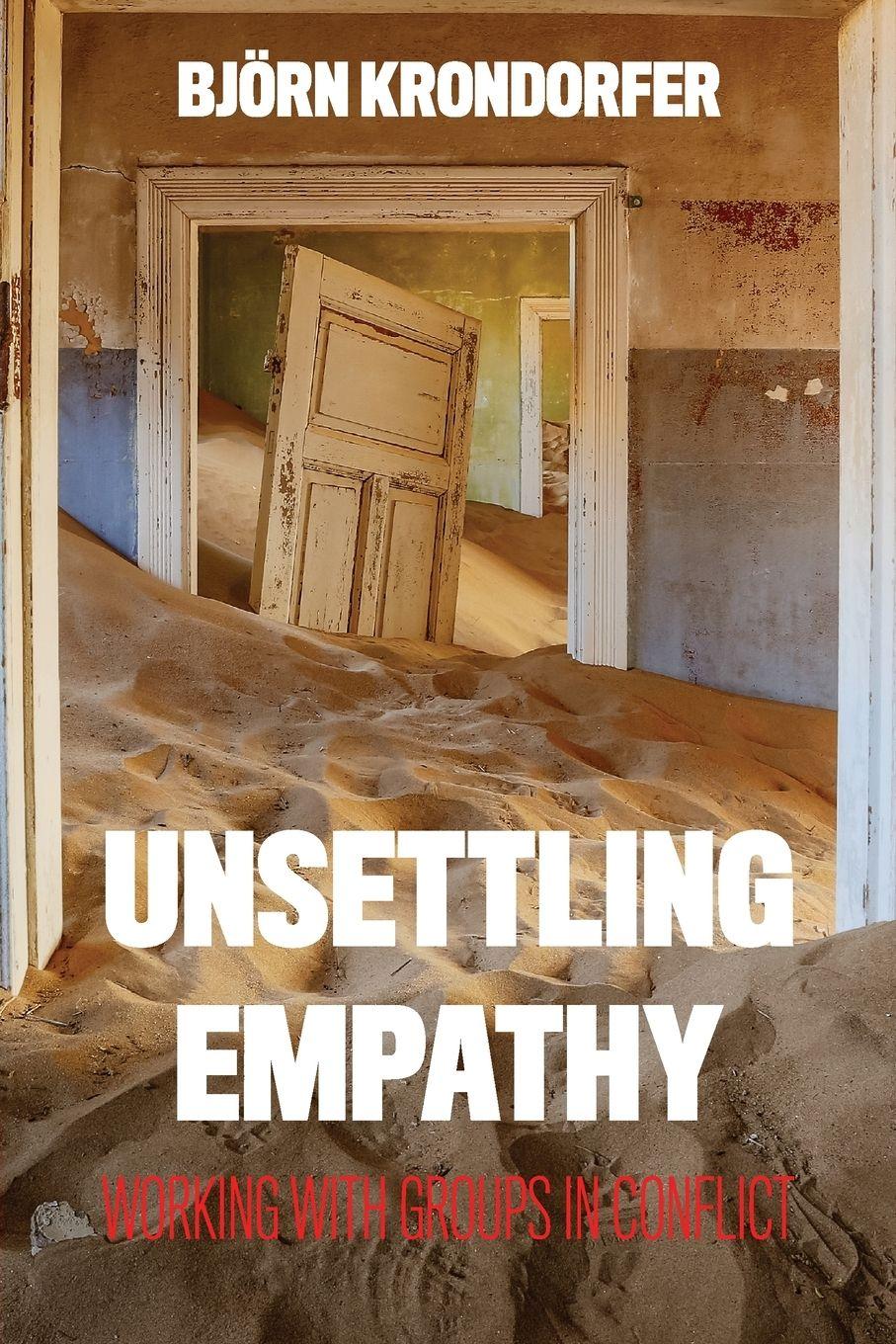Vorderes Coverbild Unsettling Empathy