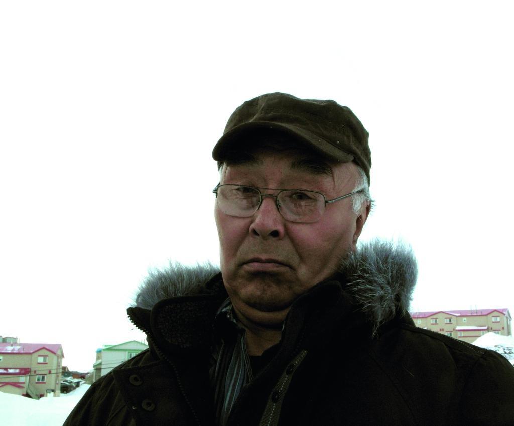 Beispielinhalt (Bild) Der Eisbär und der Waisenjunge