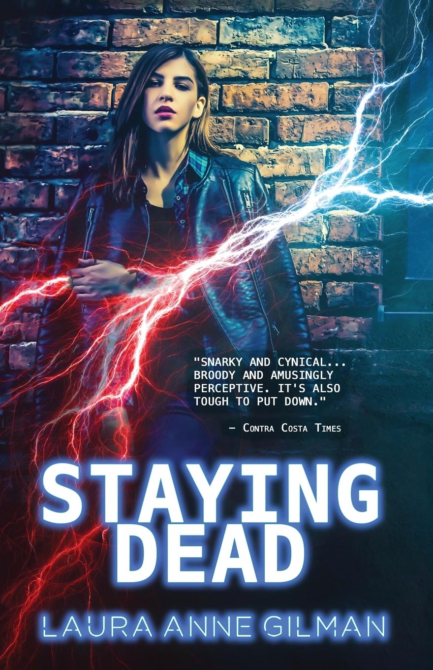 Vorderes Coverbild Staying Dead