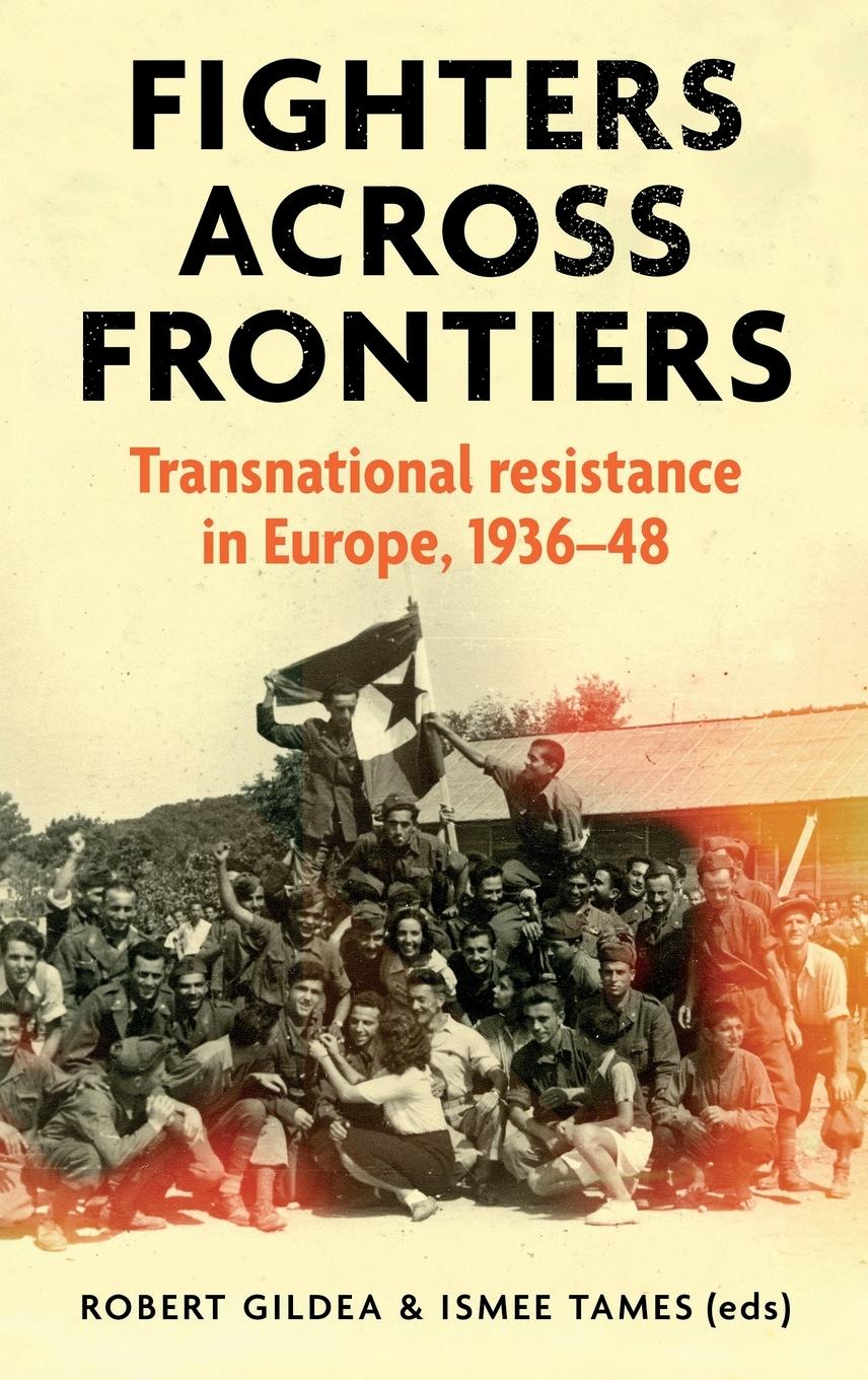 Vorderes Coverbild Fighters Across Frontiers