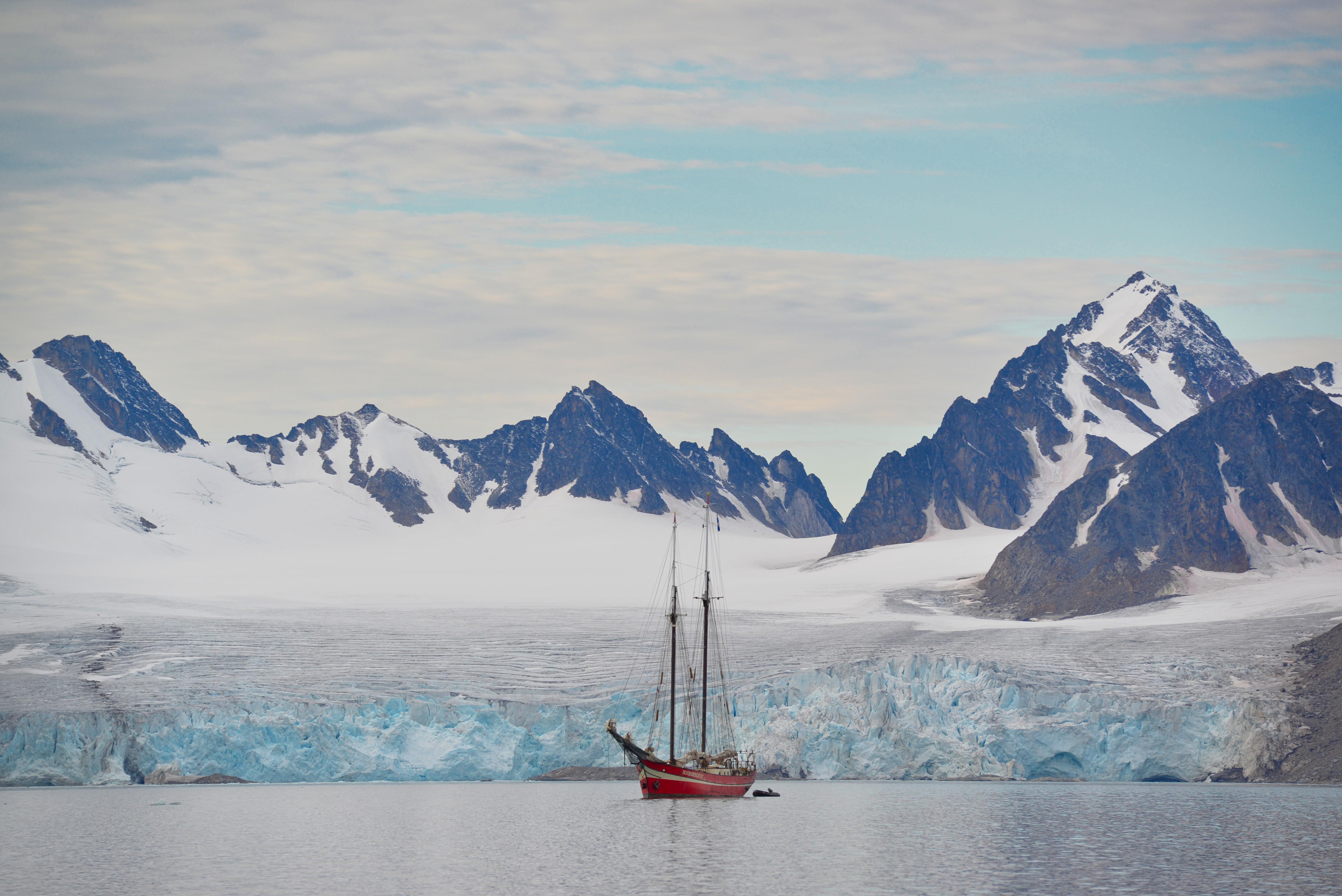 Beispielinhalt (Bild) Eis in den Segeln