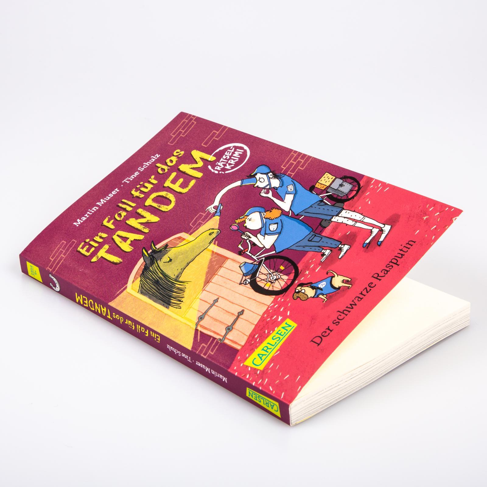 Beispielinhalt (Bild) Ein Fall für das Tandem: Der schwarze Rasputin, Rätselkrimi ab 9 Jahren (Detektivgeschichte mit Wimmel-, Such- und Denkrätseln zum Knobeln und Lösen des Falls)