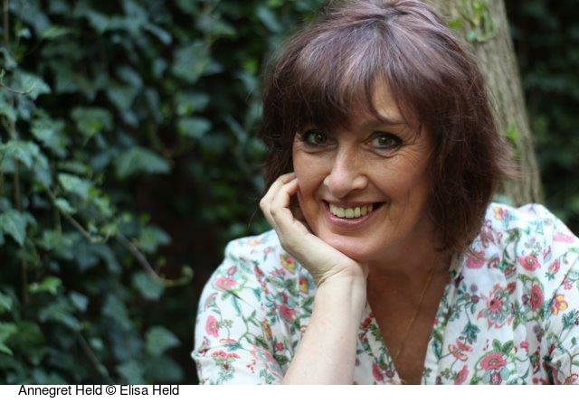 Autorenbild Armut ist ein brennend Hemd