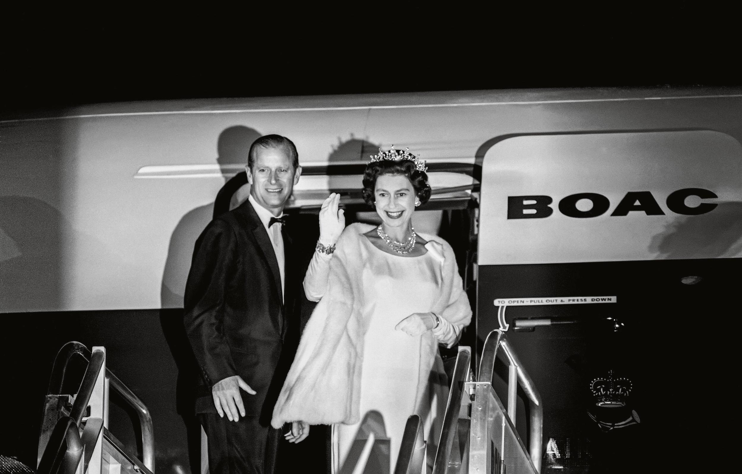 Beispielinhalt (Bild) Her Majesty. A Photographic History 1926-2022