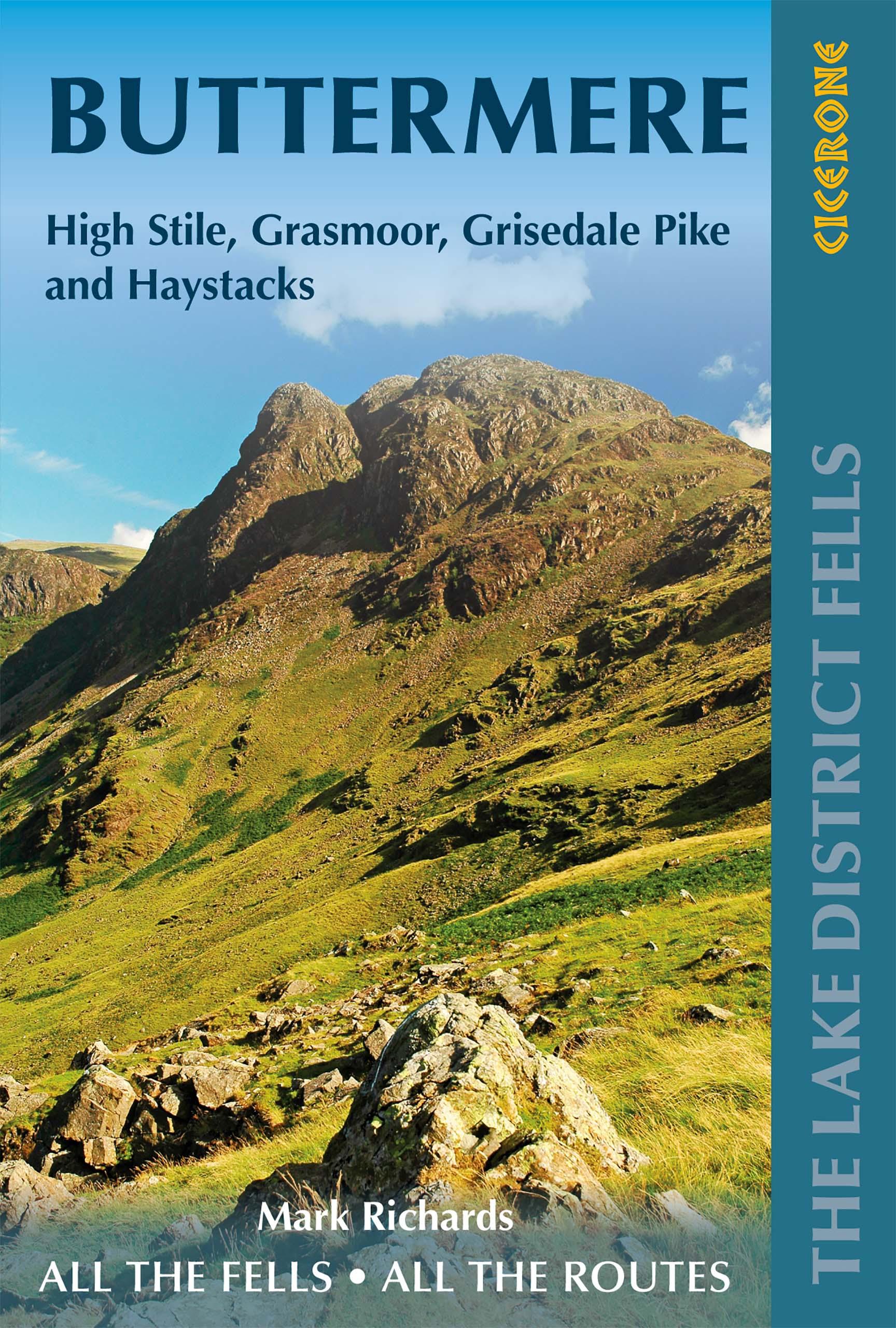 Vorderes Coverbild Walking the Lake District Fells - Buttermere