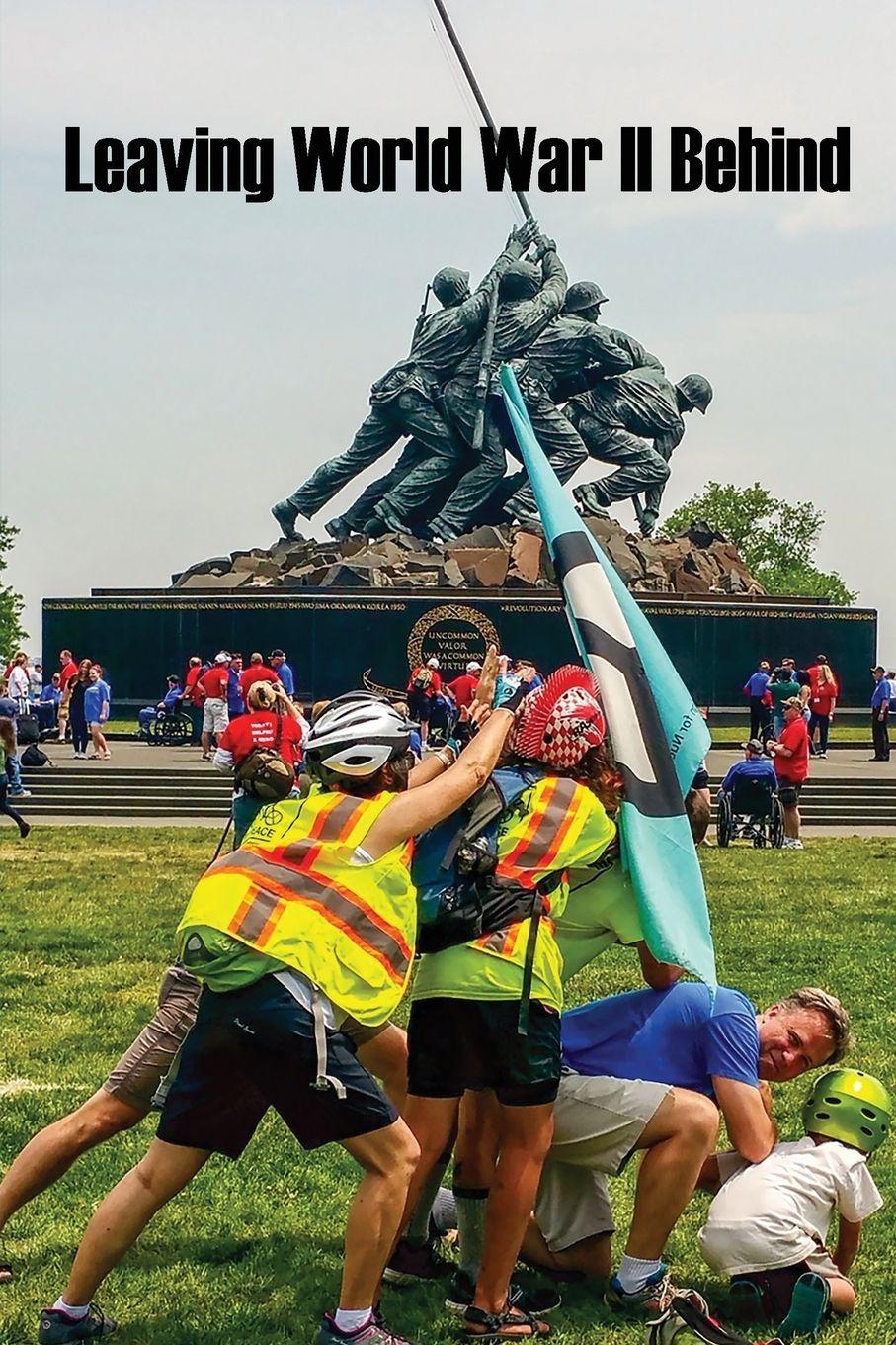 Vorderes Coverbild Leaving World War II Behind