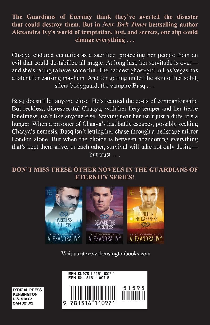 Rückseitencover Shades of Darkness