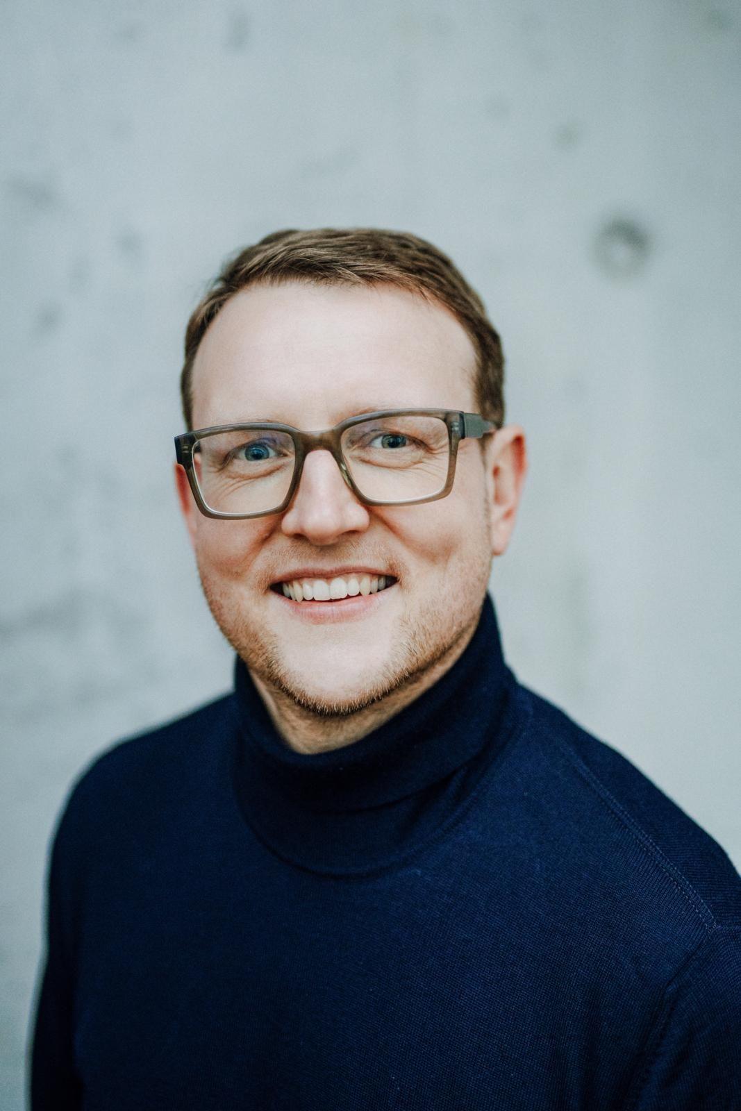 Autorenbild Deutschland rechts außen