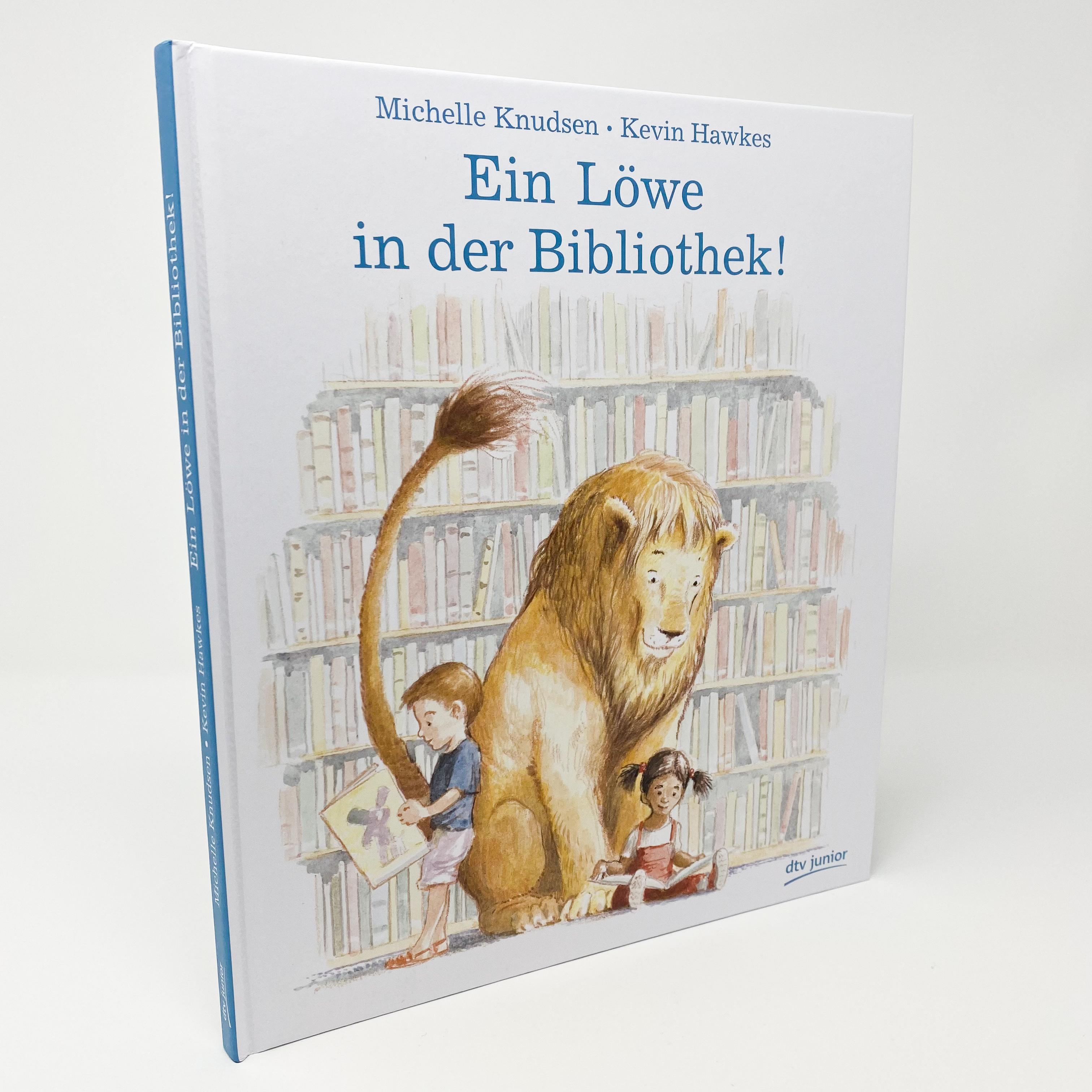 Beispielinhalt (Bild) Ein Löwe in der Bibliothek!