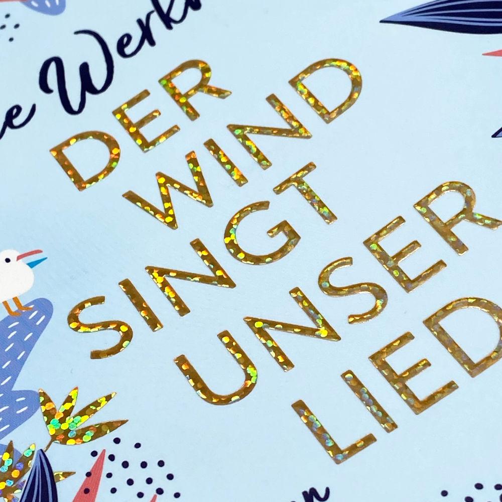 Beispielinhalt (Bild) Der Wind singt unser Lied