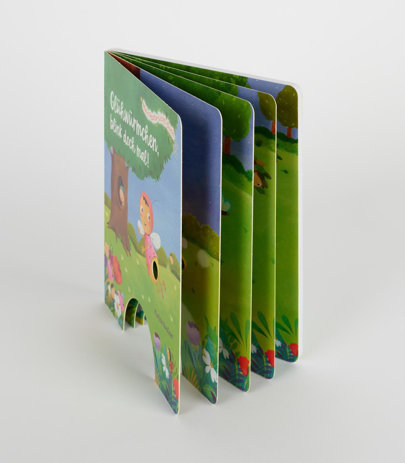 Beispielinhalt (Bild) Mein Puste-Licht-Buch: Glühwürmchen, blink doch mal!