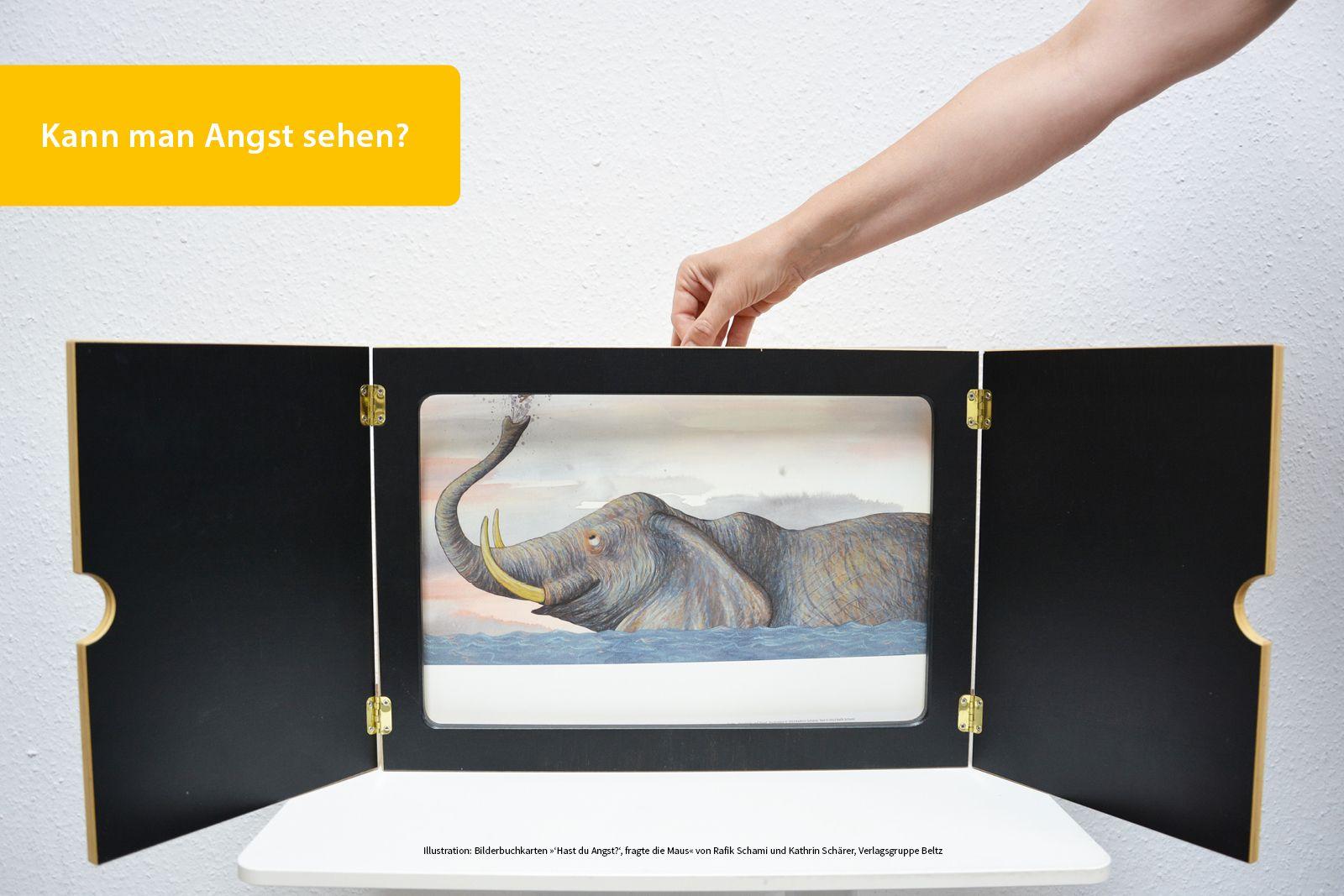 Beispielinhalt (Bild) Bilderbuchkarten »Hast du Angst?«, fragte die Maus« von Rafik Schami und Kathrin Schärer
