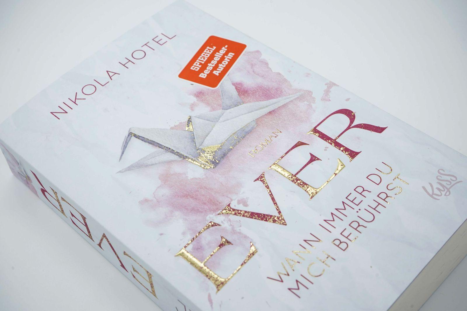 Beispielinhalt (Bild) Ever - Wann immer du mich berührst