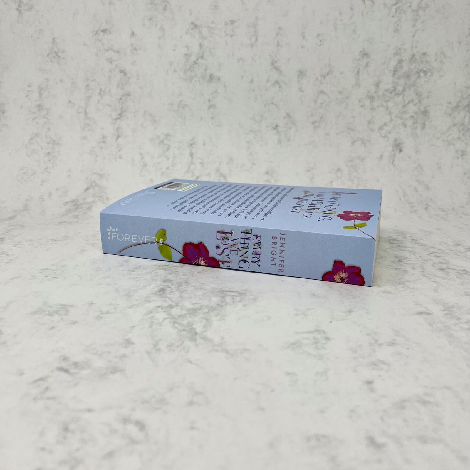 Beispielinhalt (Bild) Everything We Lost