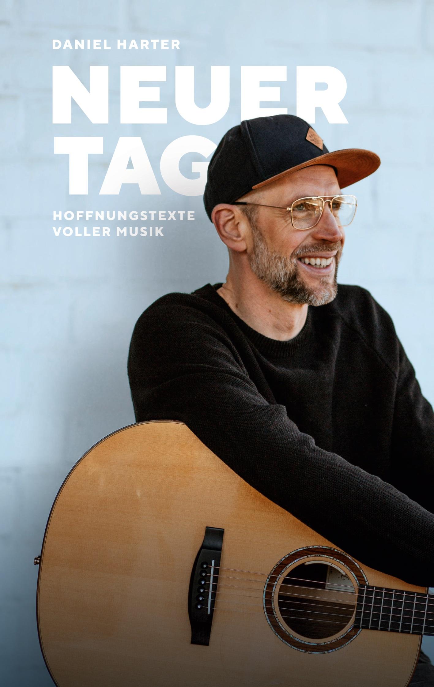 Vorderes Coverbild NEUER TAG, Hoffnungstexte voller Musik