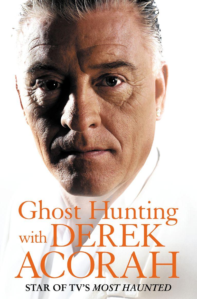 Vorderes Coverbild Ghost Hunting with Derek Acorah