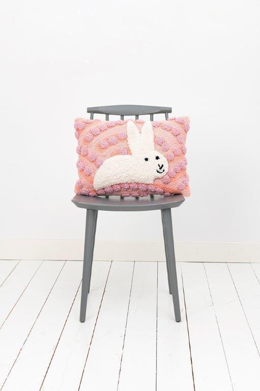 Beispielinhalt (Bild) Punch Needle Bunny Hop No. 2