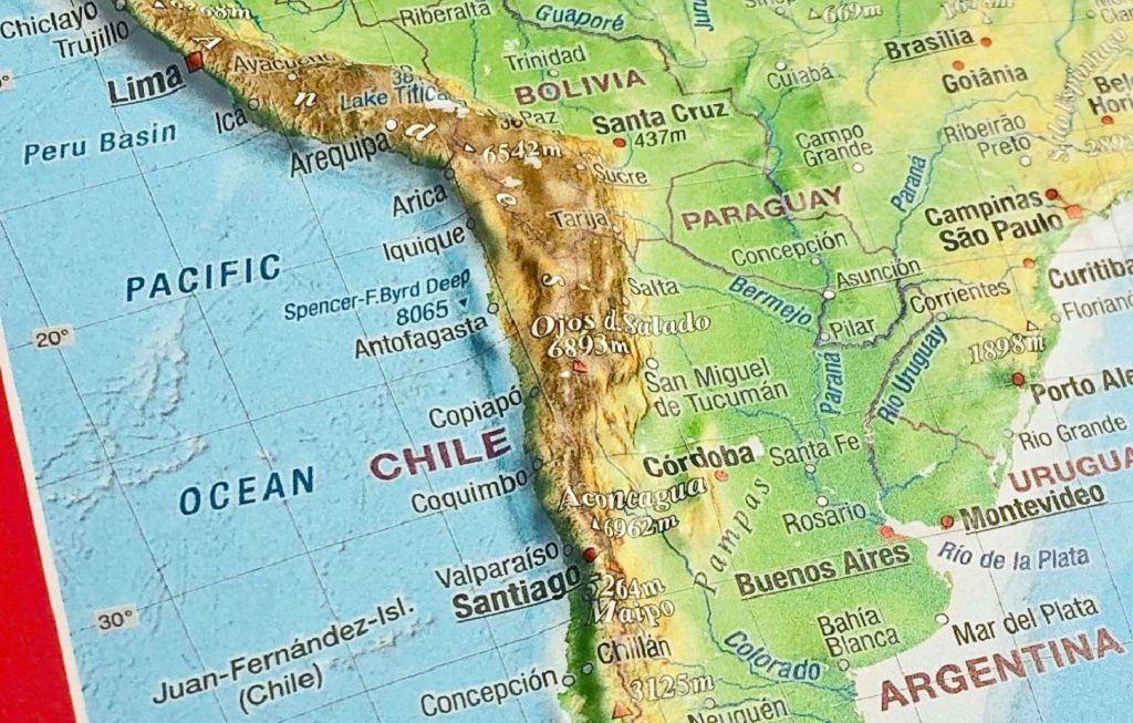 Beispielinhalt (Bild) Reliefpostkarte Südamerika