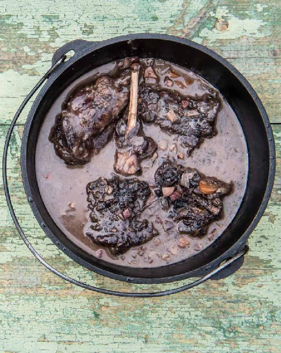 Beispielinhalt (Bild) Wild im Dutch Oven