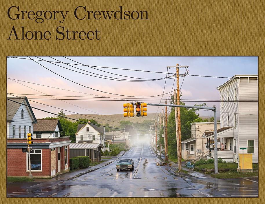 Vorderes Coverbild Gregory Crewdson: Alone Street