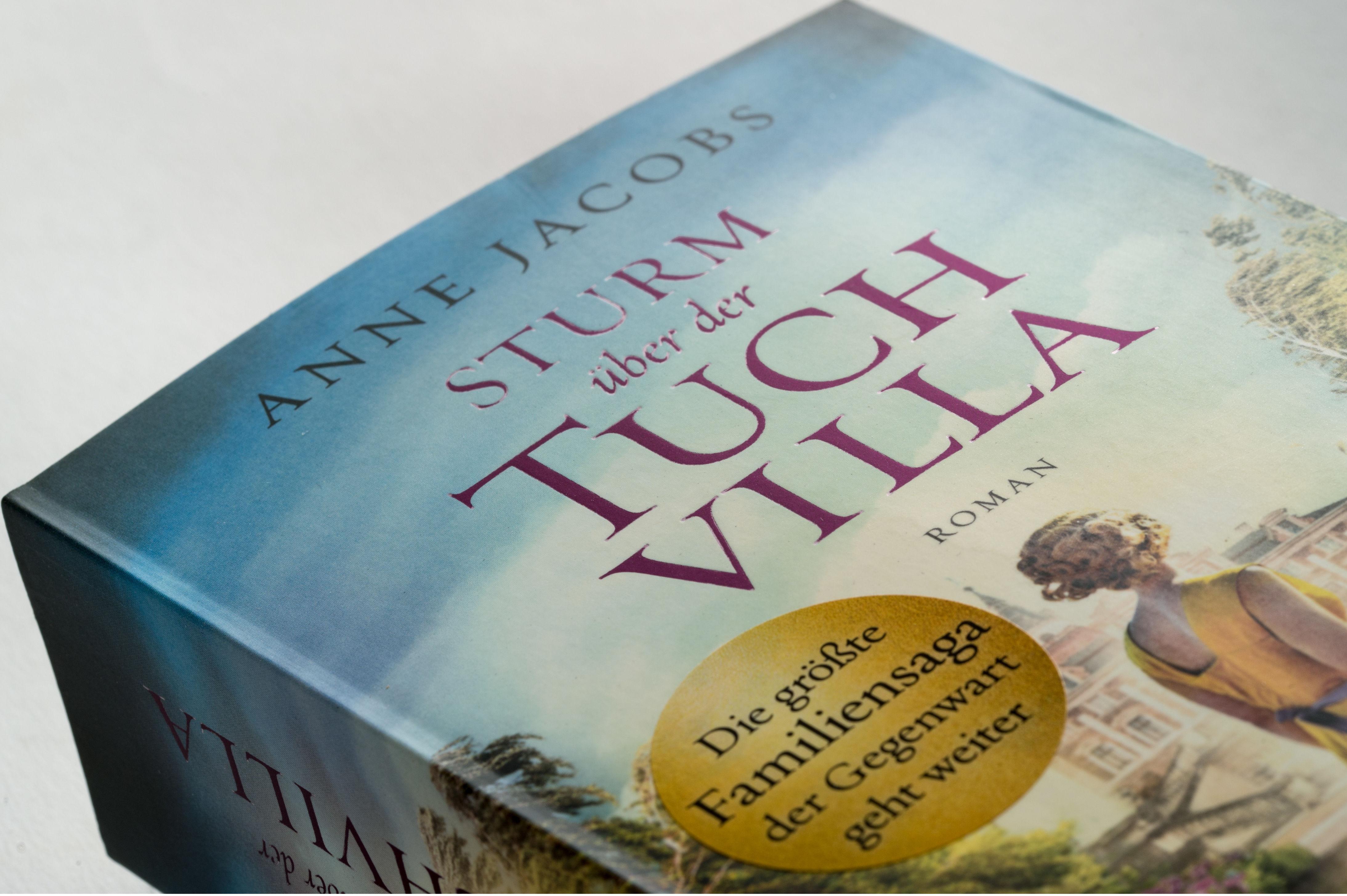 Beispielinhalt (Bild) Sturm über der Tuchvilla