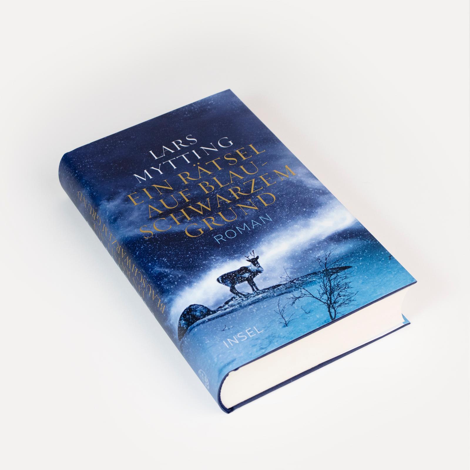 Beispielinhalt (Bild) Ein Rätsel auf blauschwarzem Grund