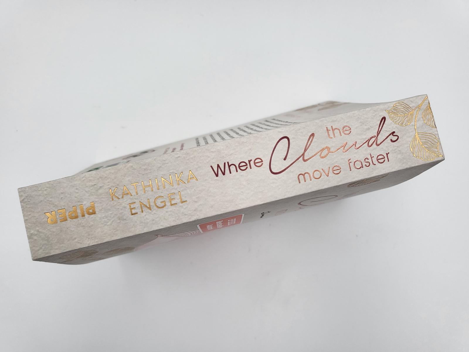 Beispielinhalt (Bild) Where the Clouds Move Faster