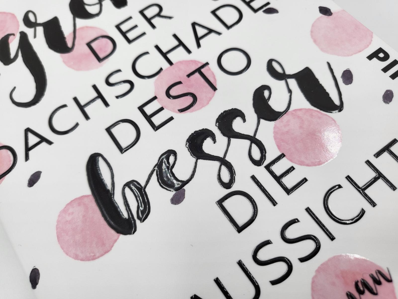 Beispielinhalt (Bild) Je größer der Dachschaden, desto besser die Aussicht