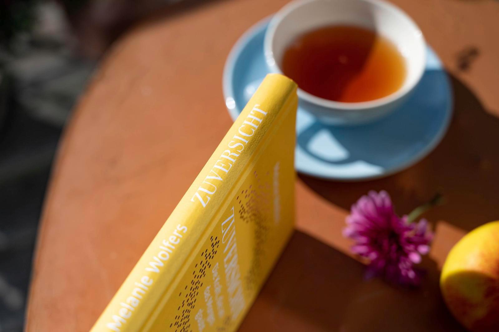 Beispielinhalt (Bild) Zuversicht - Die Kraft, die an das Morgen glaubt