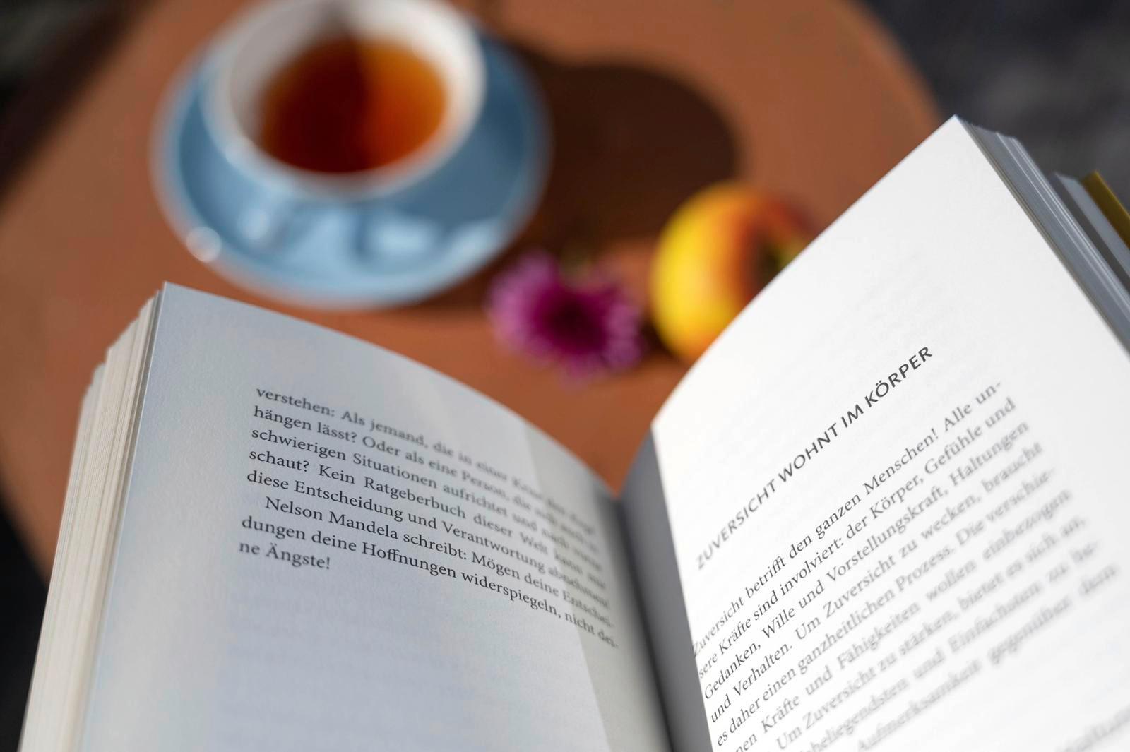 Beispielinhalt (Bild) Zuversicht - Die Kraft, die an das Morgen glaubt