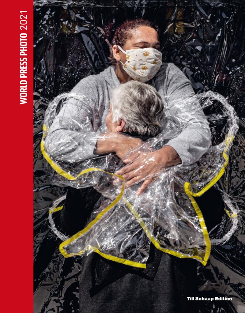 Vorderes Coverbild World Press Photo 21