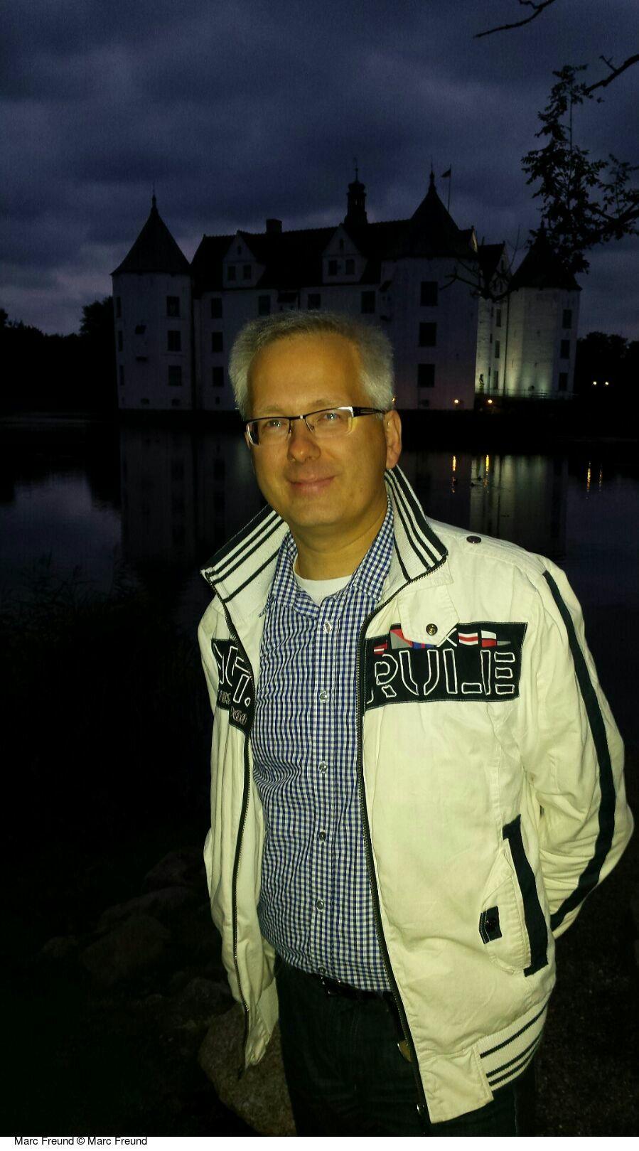 Autorenbild Oscar Wilde & Mycroft Holmes - Folge 35