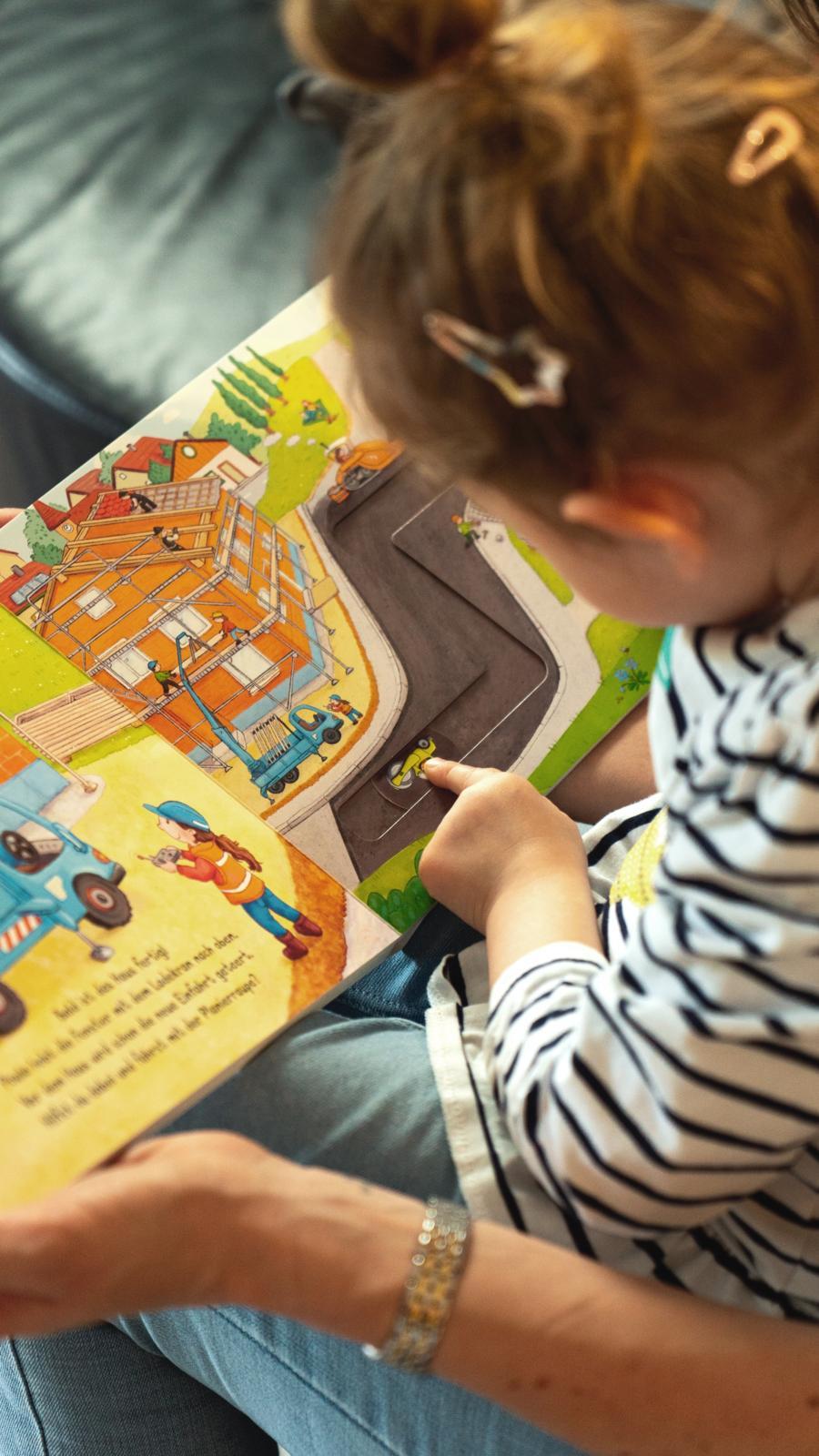 Beispielinhalt (Bild) Fahr mit!: Auf dem Bauernhof