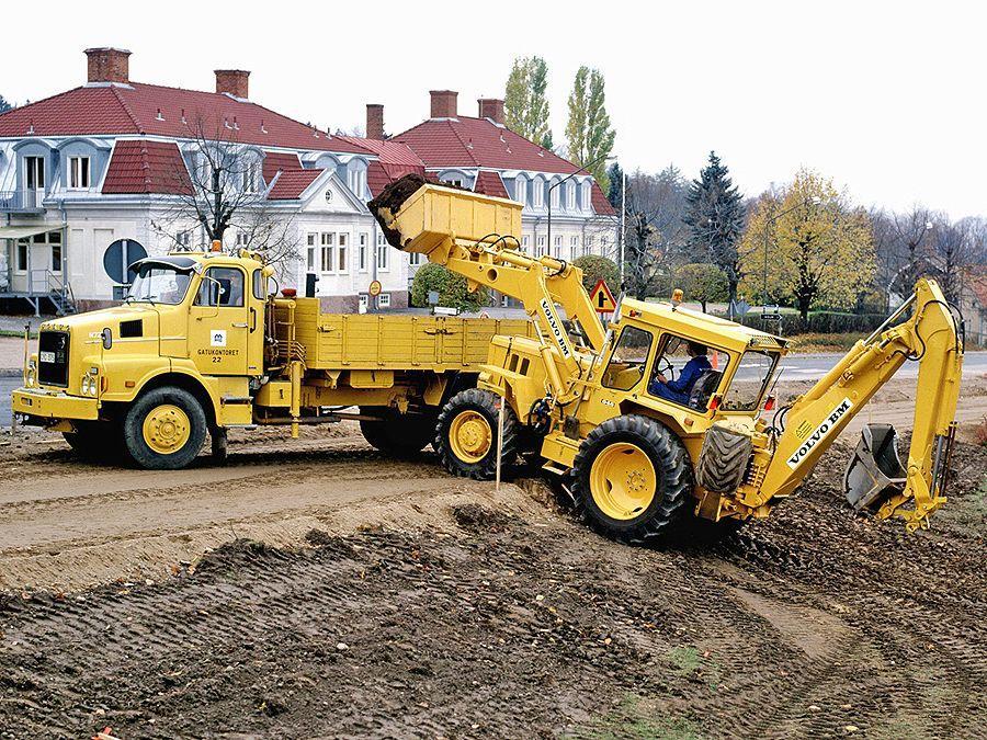 Beispielinhalt (Bild) Die Geschichte der Baggerlader: Band 2