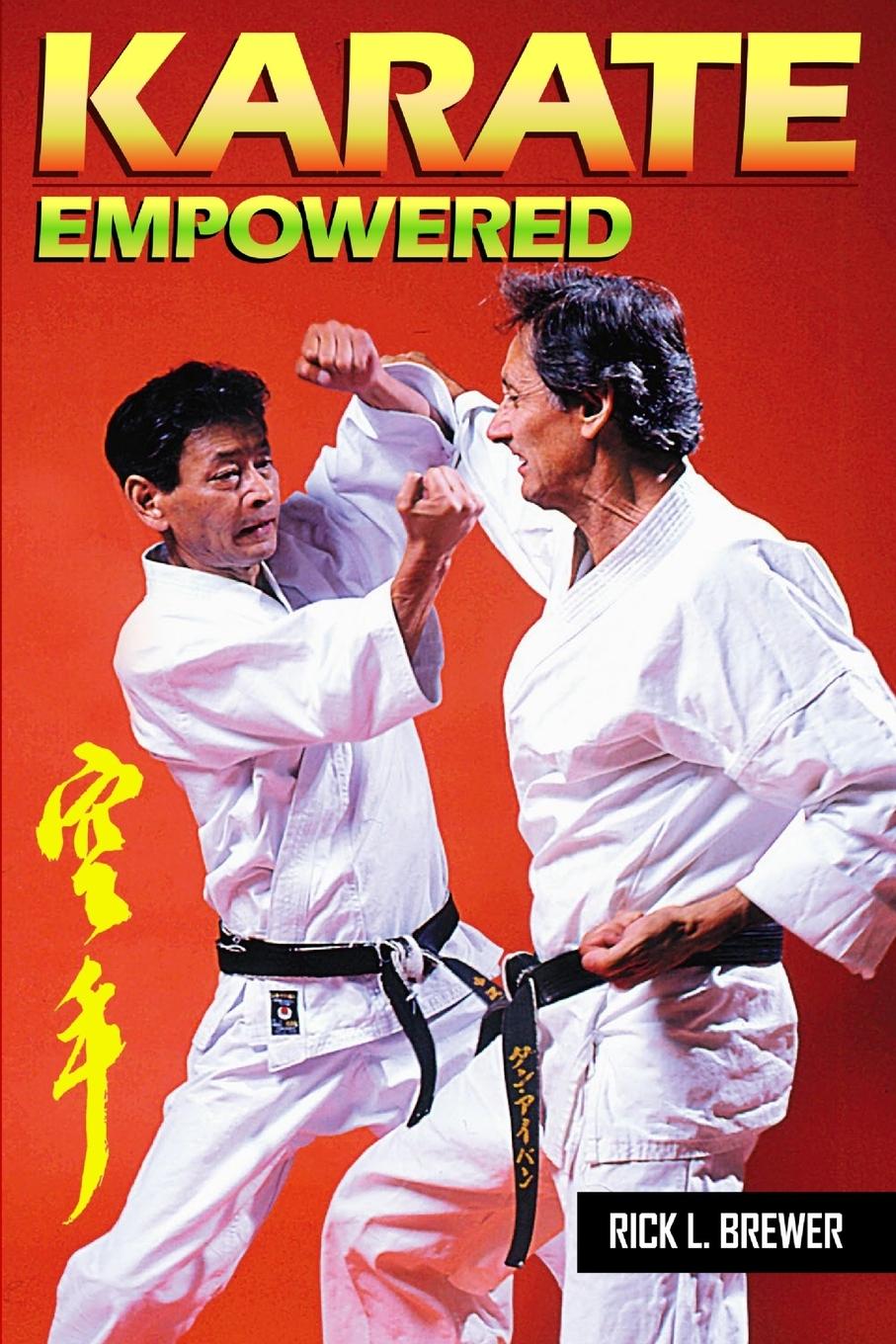 Vorderes Coverbild Karate Empowered