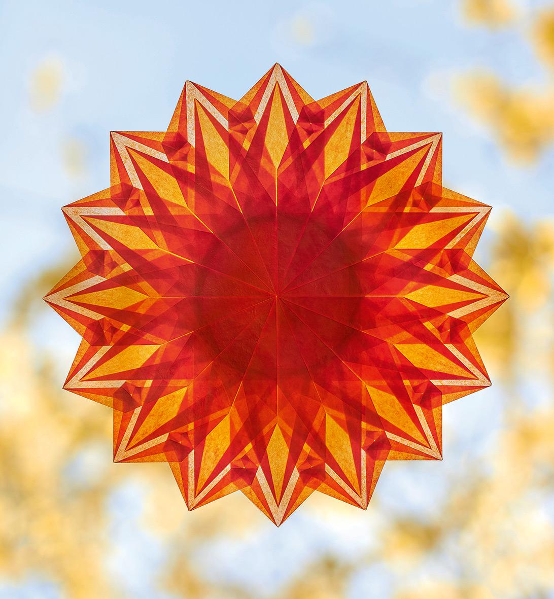 Beispielinhalt (Bild) Magische Fenstersterne aus Seidenpapier