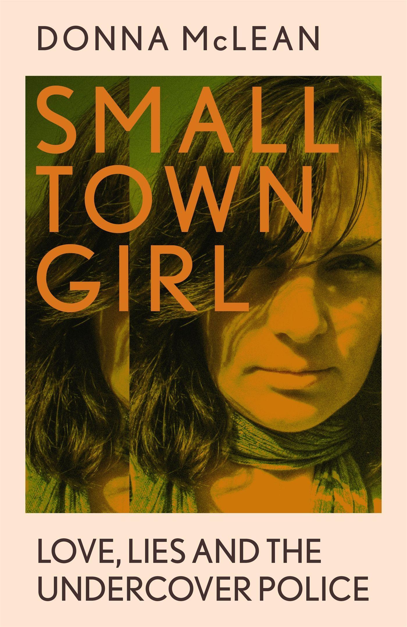 Vorderes Coverbild Small Town Girl