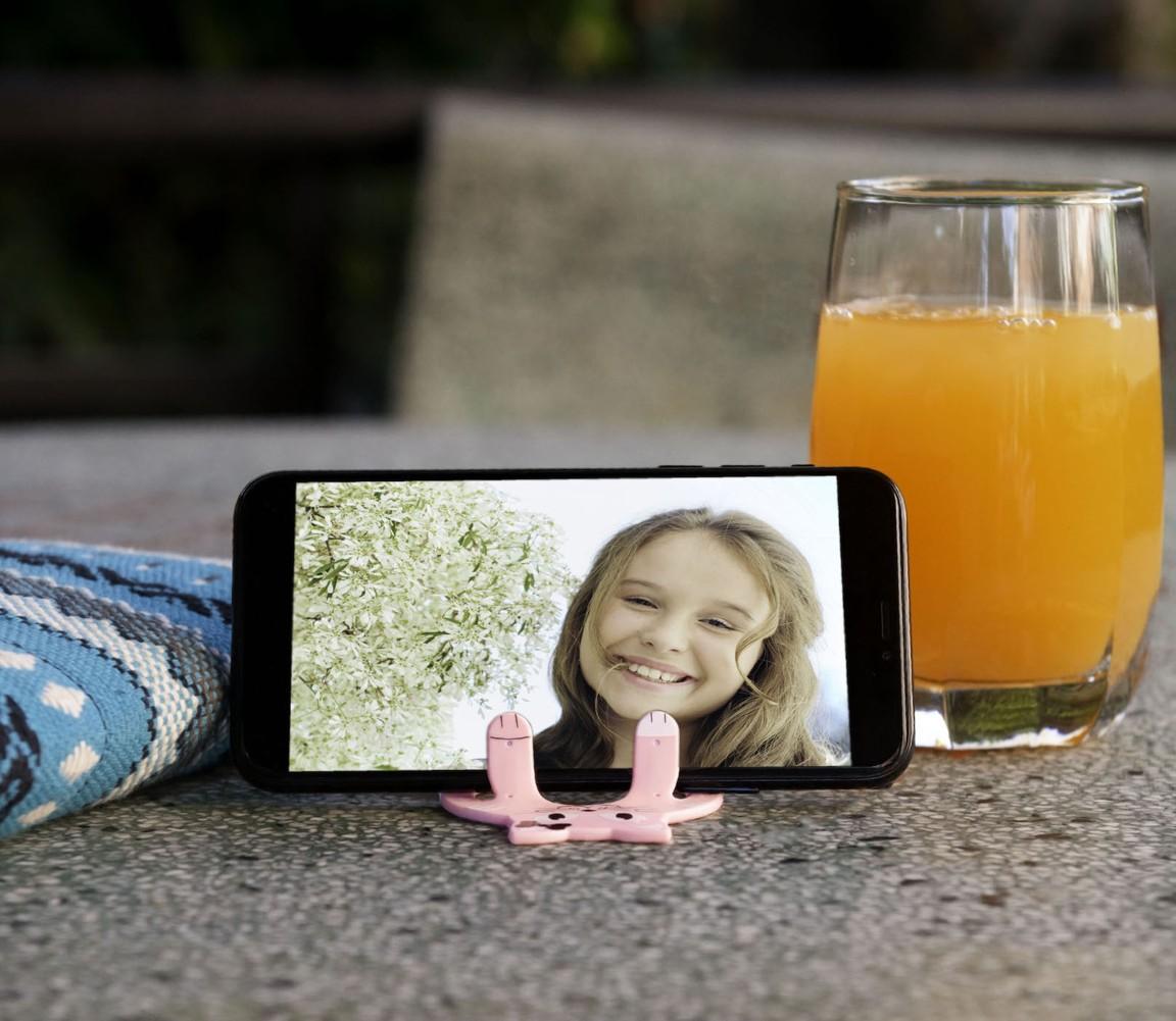 Beispielinhalt (Bild) Flexistand (Pink Katze) | flexibler Handyaufsteller | für alle Handys und Mini-Tablets | superflach | flexibel einstellbar | hochkant und quer | passt in jede Hosentasche