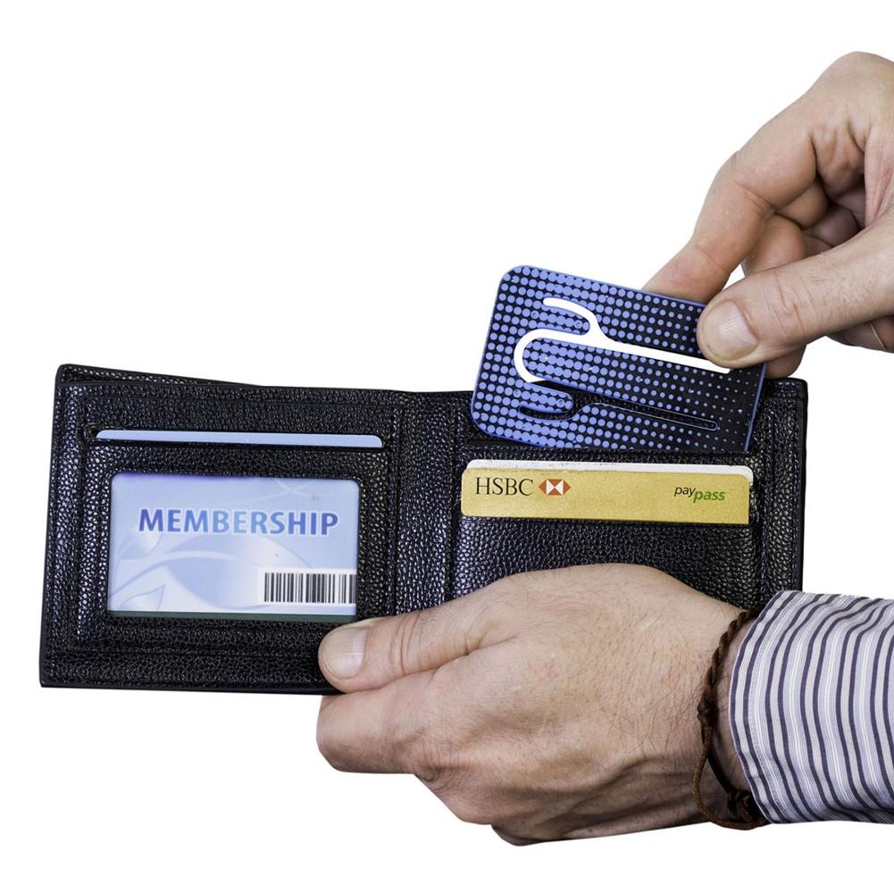Beispielinhalt (Bild) Flexistand (Blue Dots) | flexibler Handyaufsteller | für alle Handys und Mini-Tablets | superflach | stufenlos verstellbar | hochkant und quer | passt in jede Hosentasche