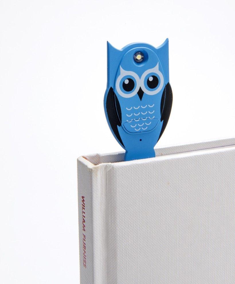 Beispielinhalt (Bild) Flexilight Animal Leselicht (Eule) | 2 in 1 Leselampe & Lesezeichen | LED Leselicht | Geschenk für Leser, Buchliebhaber | Deutsche Ausgabe
