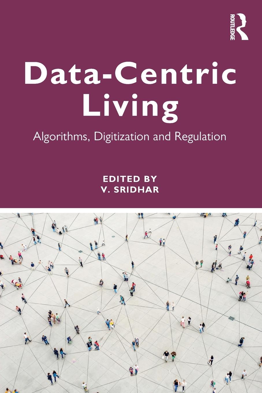 Vorderes Coverbild Data-centric Living