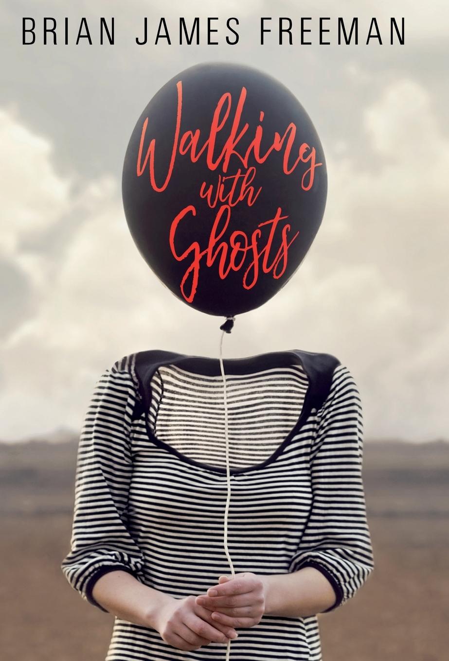 Vorderes Coverbild Walking With Ghosts