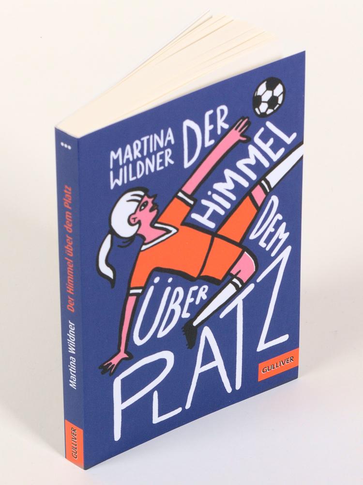 Beispielinhalt (Bild) Der Himmel über dem Platz