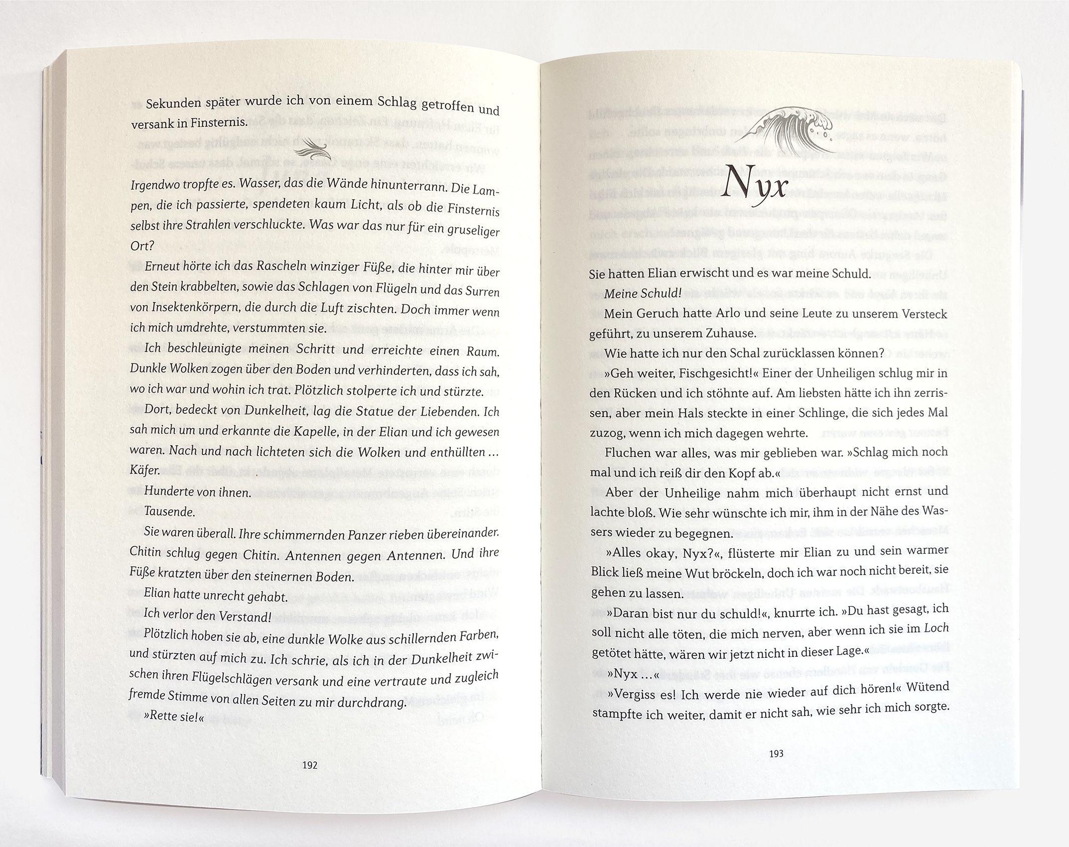 Beispielinhalt (Bild) Aurora - Das Flüstern der Schatten