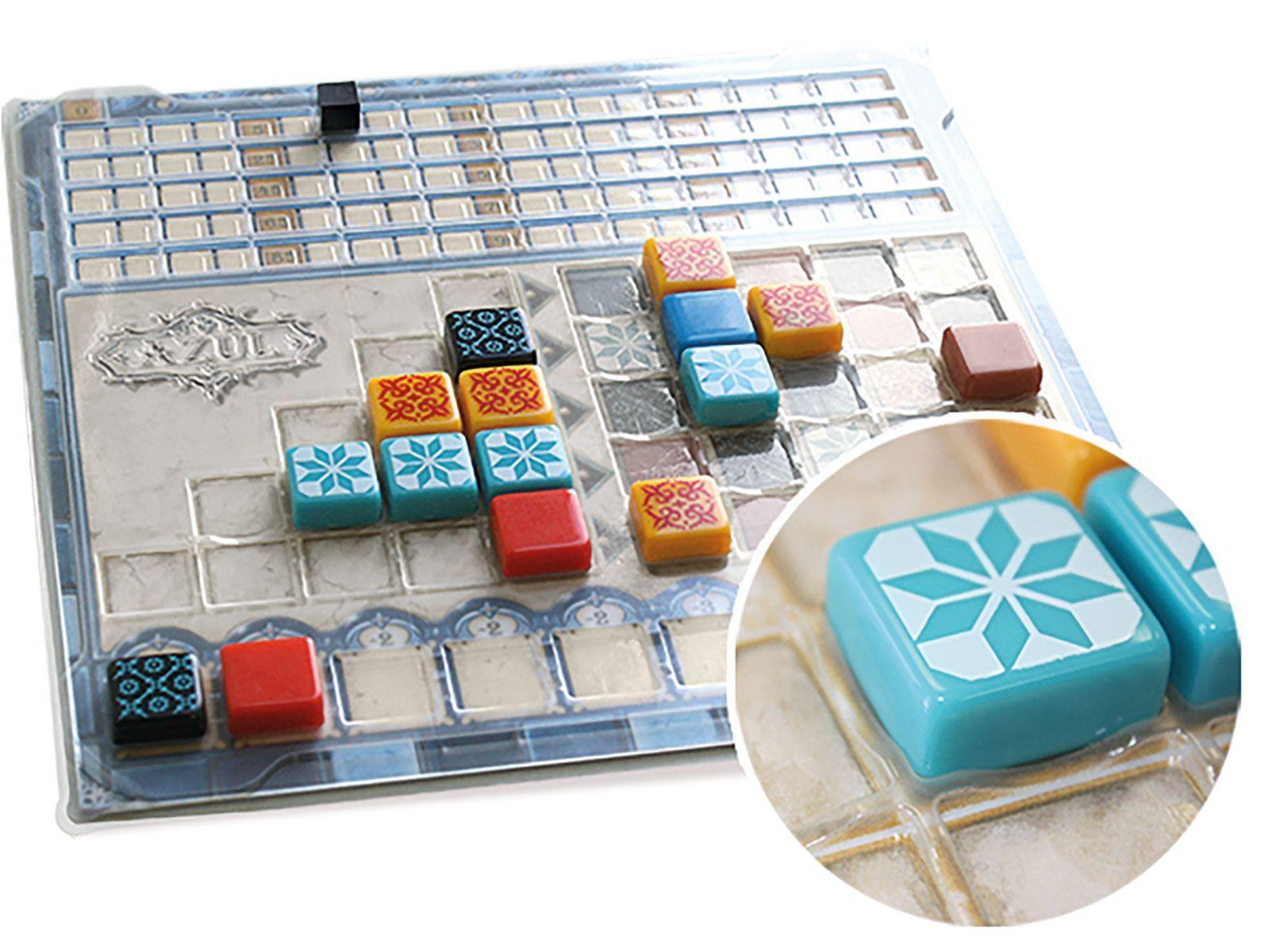 Beispielinhalt (Bild) Azul - Das gläserne Mosaik